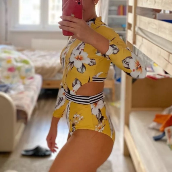 “The Noelle” Backless Long Sleeve Swimsuit - Picture 8 of 8